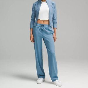 Lululemon Straight-Leg Mid-Rise Pant Luxtreme Regular